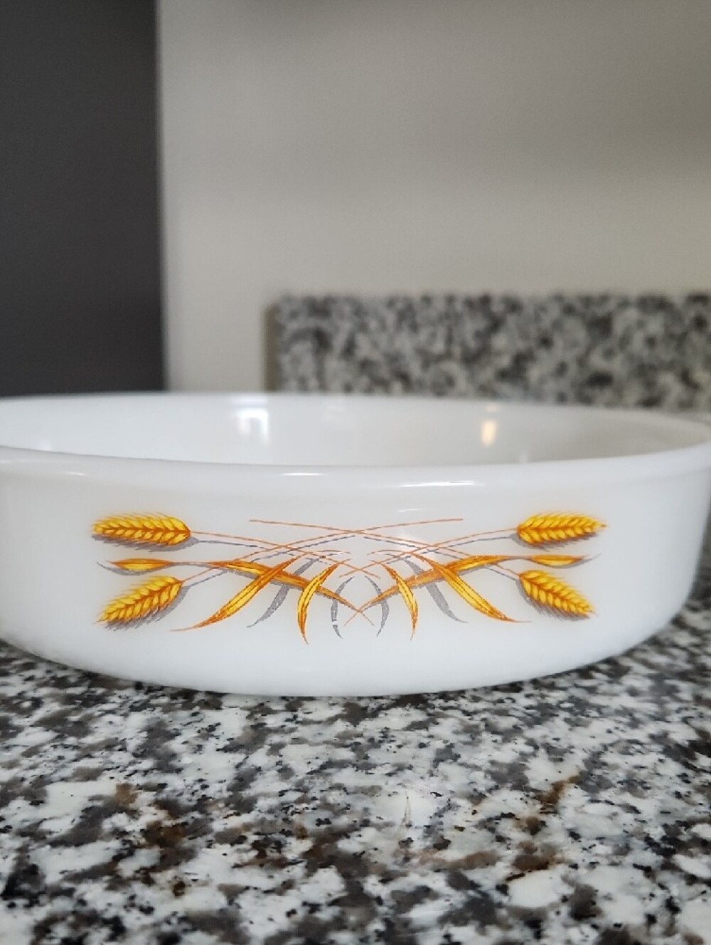 Vintage 1960s Fire-King Golden Wheat Pattern Milk Glass Casserole Dish 8" - Picture 3 of 13